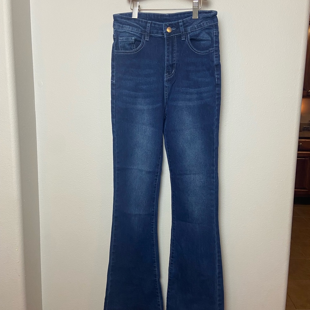 Elegant Indigo Flare Jeans